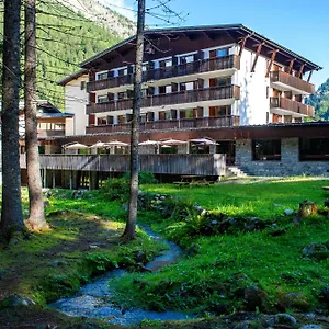3* Aparthotel Atc Routes Du Monde Argentiere-chamonix